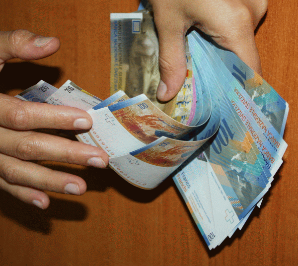 Croaţia a aprobat conversia în euro a creditelor denominate în franci elveţieni