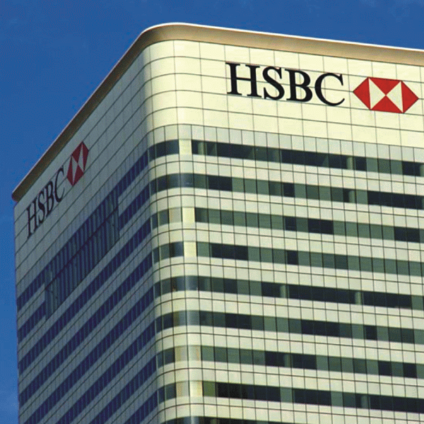 HSBC reduce salariile a sute de colaboratori din Londra