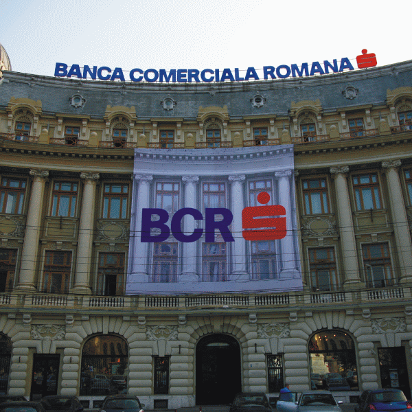 20% din clienţii vizaţi de BCR au aderat la programul "Scade rata"