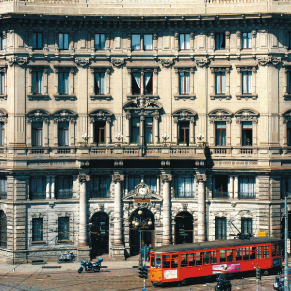 Surse: "UniCredit" analizează vânzarea unor active "Bank Austria", pe 800 milioane euro