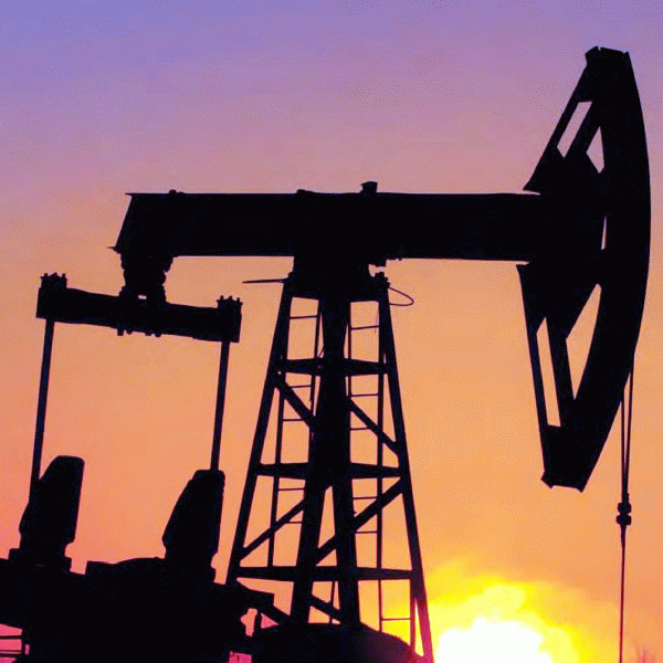 Preţul petrolului, la nivelul minim al ultimilor şapte ani