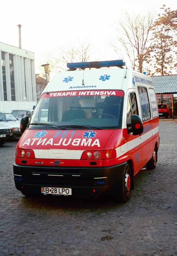 Cinci persoane au decedat şi alte 30 de persoane au fost rănite într-un accident pe DN1