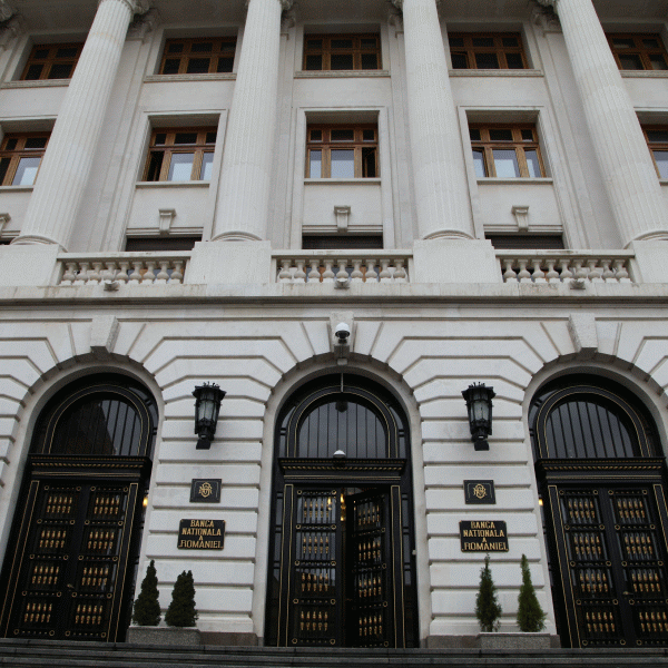 BNR anunţă profit de 1 miliard de euro pentru sistemul bancar