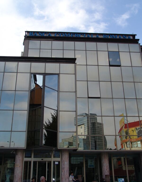  Chimpex şi BCR, acord de finanţare de 27 milioane de euro pentru construirea unui nou terminal de cereale