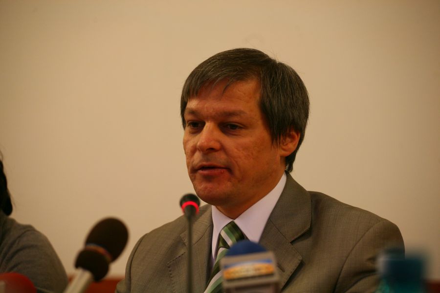 "Alerta referitoare la produsele româneşti din lapte de oaie a fost greşită; nu pot să accept astfel de erori"