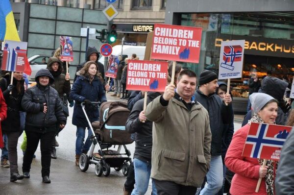 Sursa foto: Facebook/ Norway Return the Children to Bodnariu Family