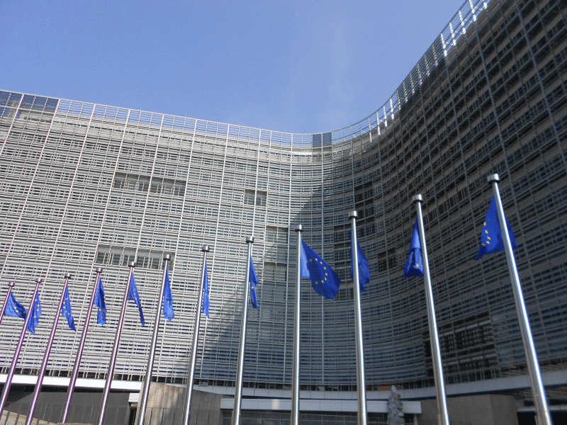 UE prelungeşte până la 1 iunie 2017 sancţiunile contra regimului Assad din Siria