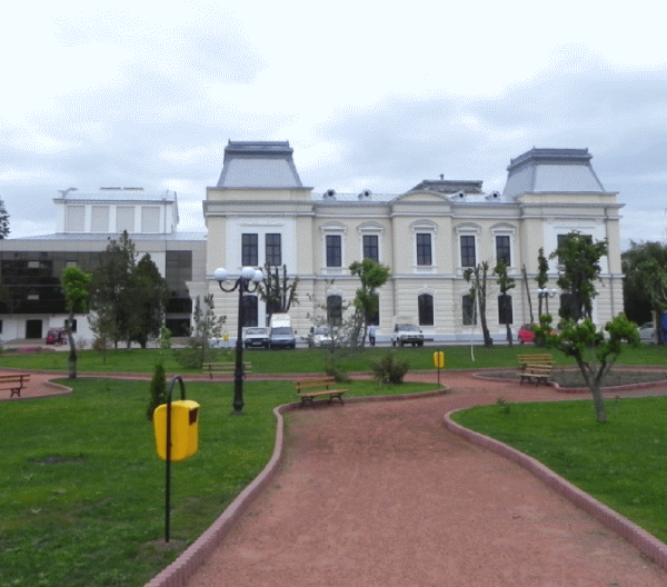 CJ Vaslui reabilitează nouă drumuri judeţene 