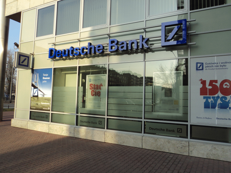 FMI: "Deutsche Bank", posibil cel mai mare risc la adresa sistemului financiar global