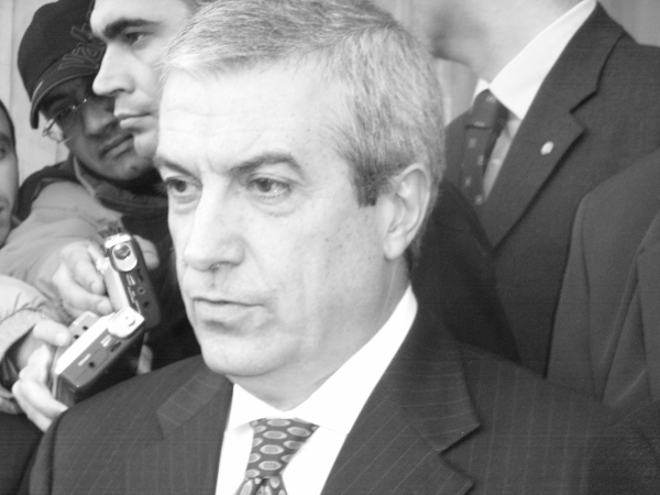 Călin Popescu Tăriceanu şi Bogdan Olteanu audiaţi la DNA