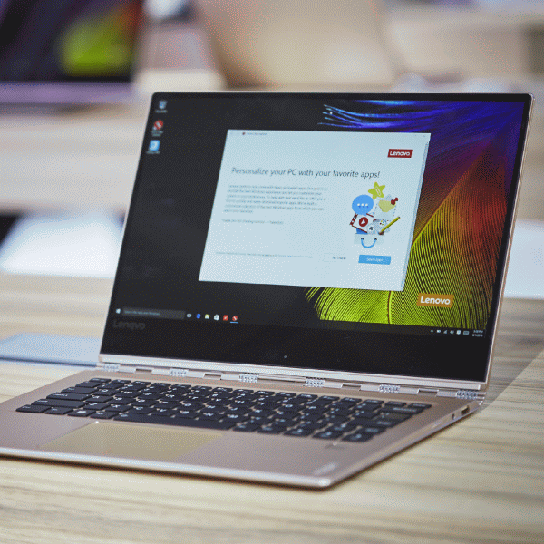 Nikkei: "Lenovo" negociază preluarea diviziei de PC-uri a "Fujitsu"