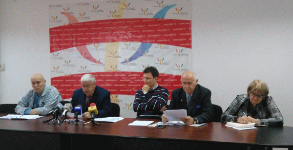 Vasile Mihăescu (stânga), Mihai Aniţei, Ştefan Laurenţiu, Tudorel Butoi, Daniela Hiera.
