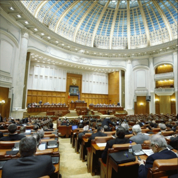 15% în plus la salarii, 23% mai mult la pensie