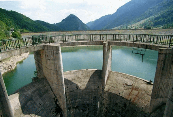 Ministerul Energiei, cu bocancii în companiile din portofoliu
