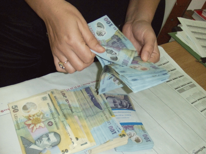 Auditul financiar, pus în centrul reglementărilor UE privind transparenţa în raportările financiare 