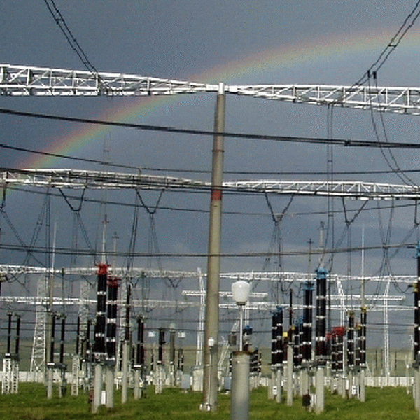 Transelectrica achiziţionează energie de peste 2,11 milioane de lei de la Hidroelectrica
