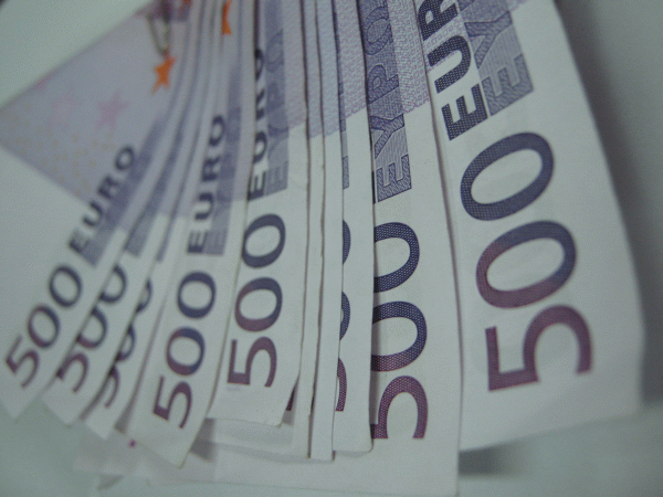 Ţara noastră va beneficia de un împrumut de 500 de milioane de euro 