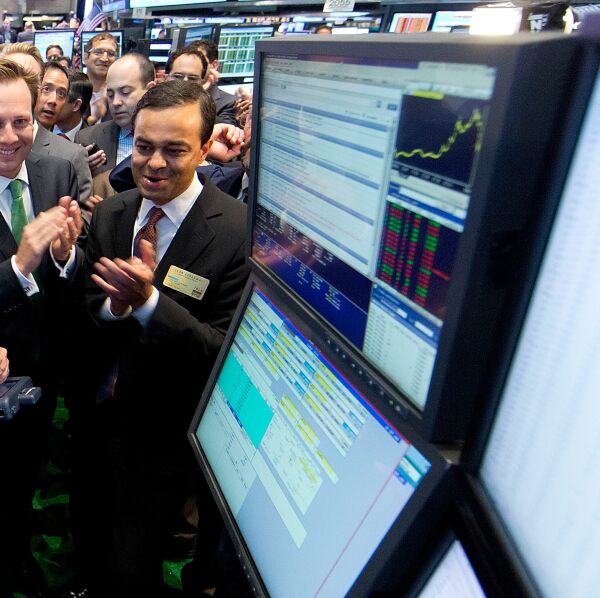 Wall Street a deschis în apreciere