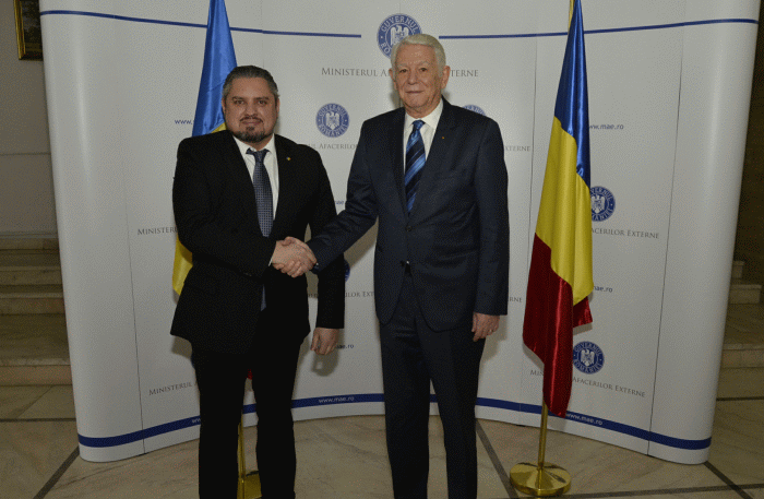 Andrei Galbur şi Teodor Meleşcanu (Sursa foto: Mae.ro)