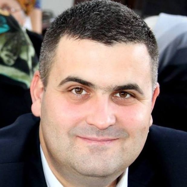 "Îi respect pe protestatari, e dreptul lor constituţional să protesteze; îmi doresc să nu degenereze"