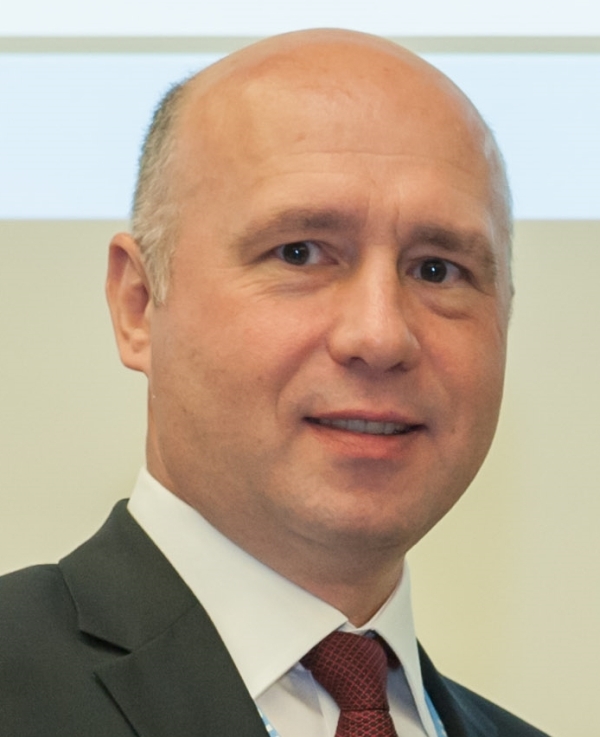 Pavel Filip (sursa foto: Wikipedia)