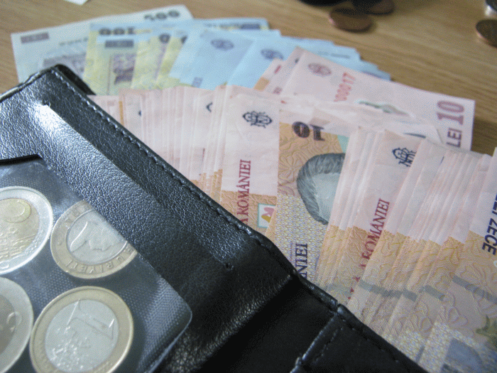 PACT solicită ASF să renunţe "urgent" la amenda impusă companiei "NN"