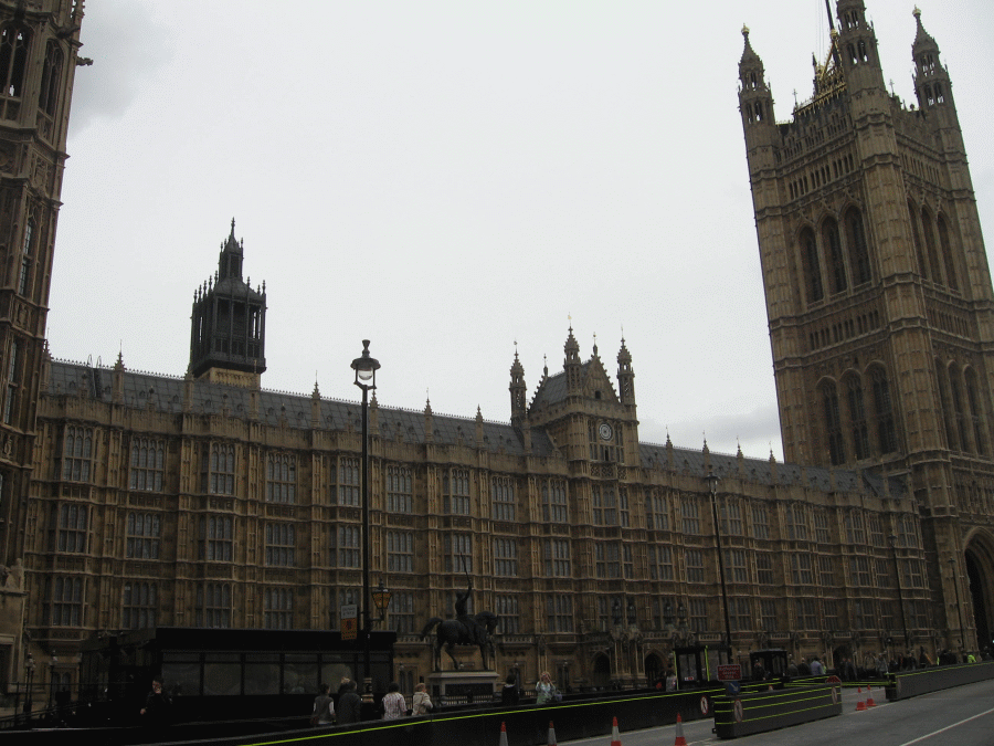 UE doreşte ca Londra să îşi achite factura în euro