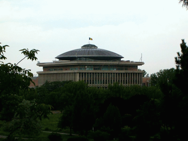 Clădirea rectoratului Universităţii Politehnica (Sursa foto: Wikipedia)