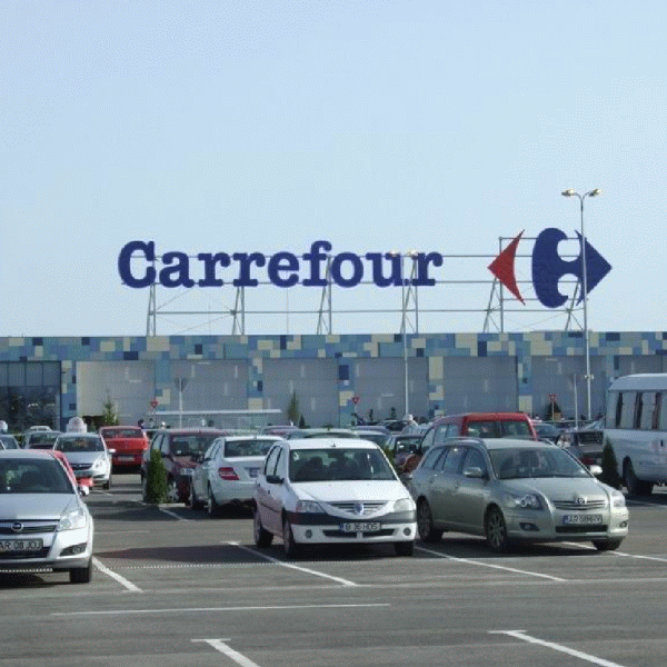 Carrefour în loc de Korona Mall, pe suprafaţa fostei uzine Fartec