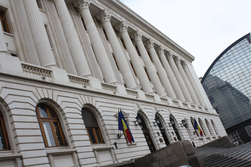 "BNR continuă să se comporte ca un apărător al băncilor comerciale"
