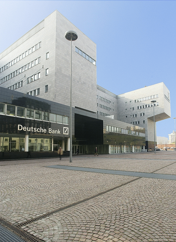 Surse: Qatarul vrea să îşi majoreze participaţia la Deutsche Bank la peste 10%