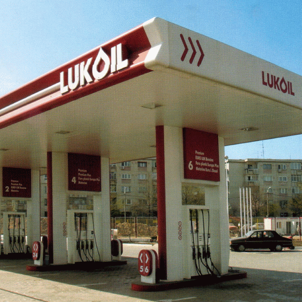 Lukoil îşi va ajusta planurile dacă OPEC extinde acordul de reducere a producţiei