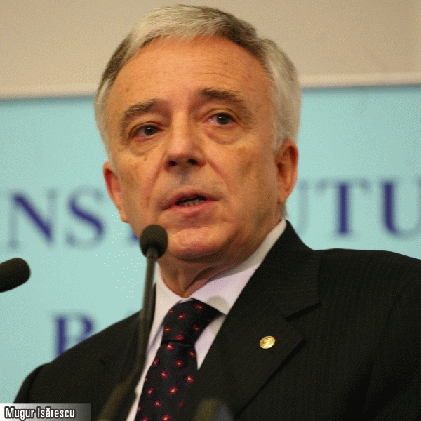 Isărescu, BNR: "Bunele practici ale OCDE, un etalon la care ne-am raportat permanent"