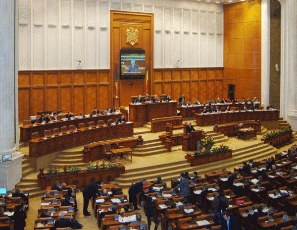 Camera Deputaţilor va cumpăra un sistem audio-video Full HD de aproape 2 milioane lei