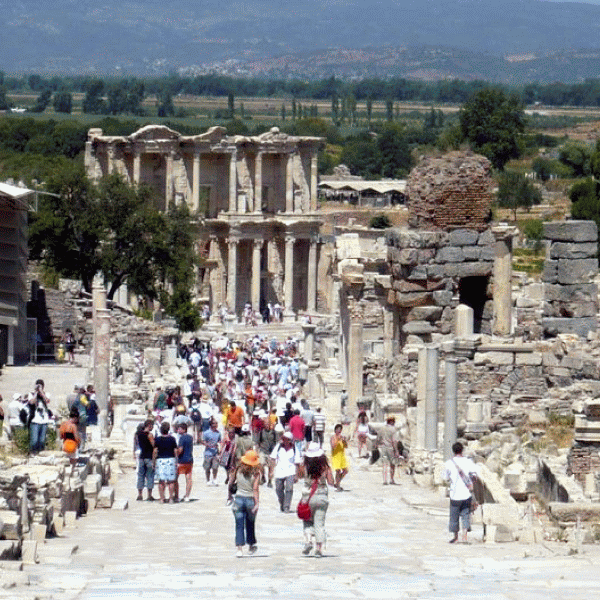 Ministrul Turismului de la Ankara: "Turcia are un mare potenţial în turism, care trebuie dezvoltat în continuare"