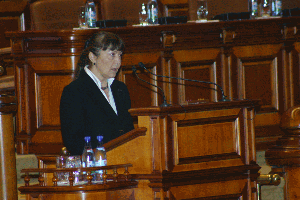 "Solicit, din nou, declasificarea tuturor documentelor privind arhiva SIPA/DGP"