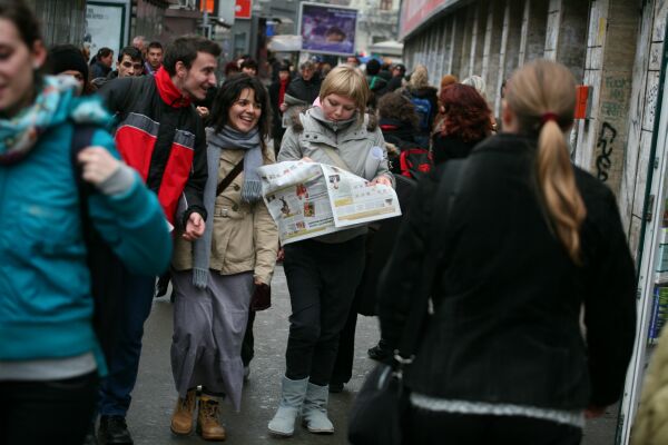 Măsuri de sprijin pentru comunităţile de români din afara graniţelor 
