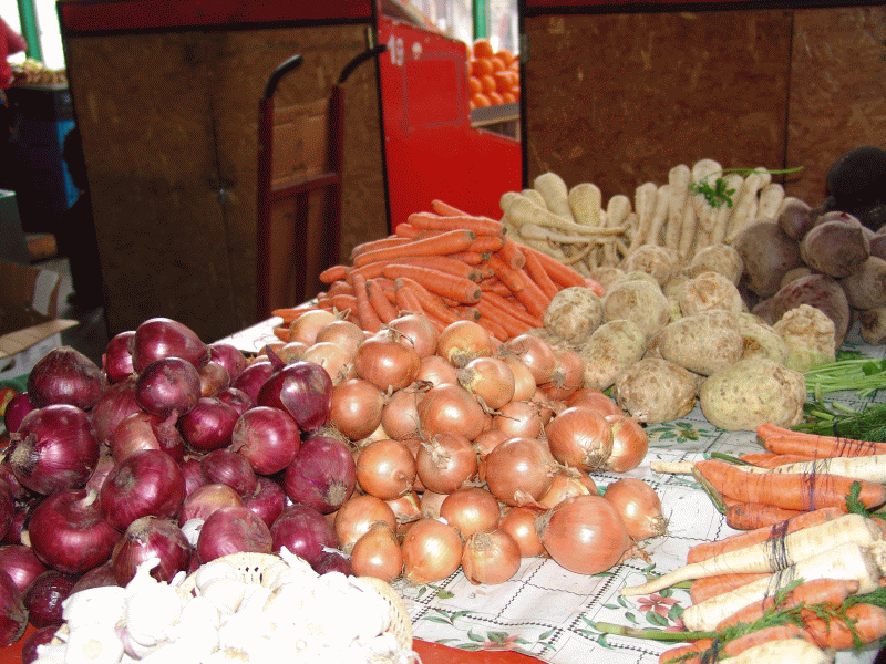 Amenzi de 200.000 de lei pentru comercianţii de produse alimentare de origine non-animală, în mai