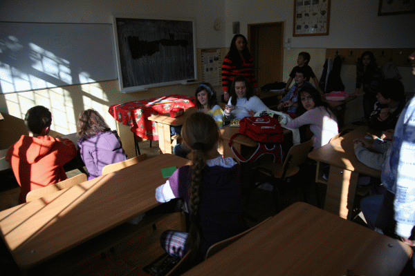 Numărul elevilor şi studenţilor a scăzut