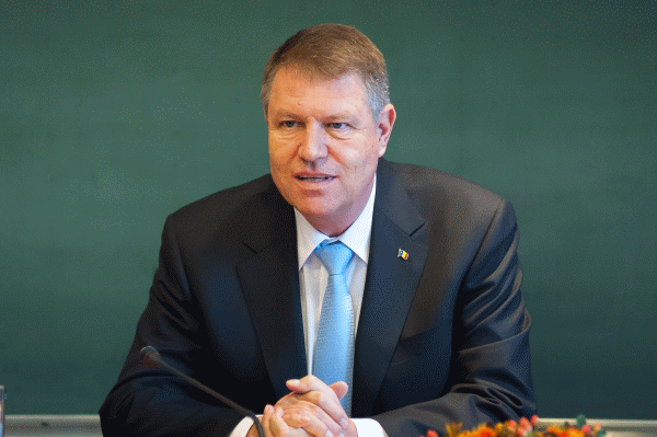Preşedintele Iohannis participă, joi, la Varşovia, la Summitul "Iniţiativei celor Trei Mări"