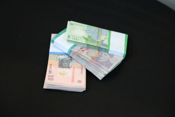 Termenul pentru depunerea autorizaţiei de construire, prin POR, prelungit de la două la trei luni