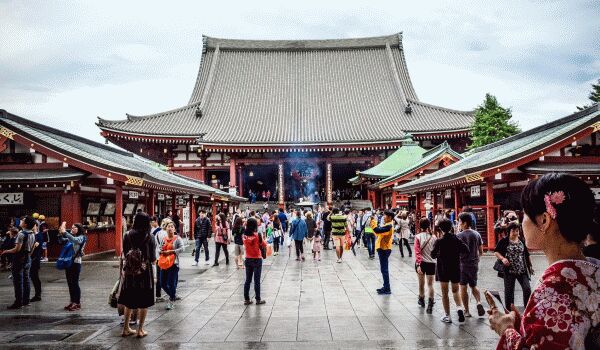 Economia Chinei a crescut mult peste aşteptările analiştilor