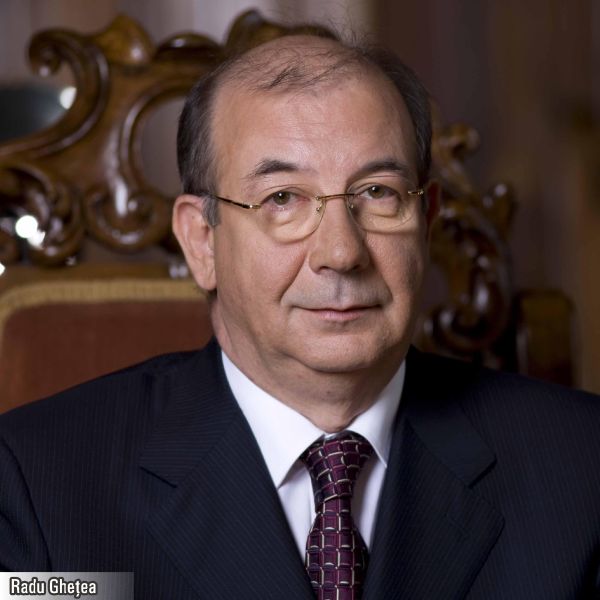 "Vulpea care nu ajunge la struguri zice că sunt acri"