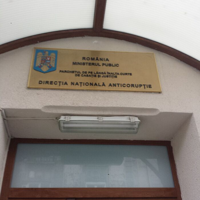 Surse: Percheziţii DNA la Parchetul Tribunalului Botoşani şi la Poliţia Judeţeană 