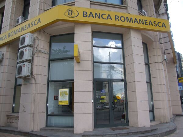 OTP va cumpăra Banca Românească de la National Bank of Greece