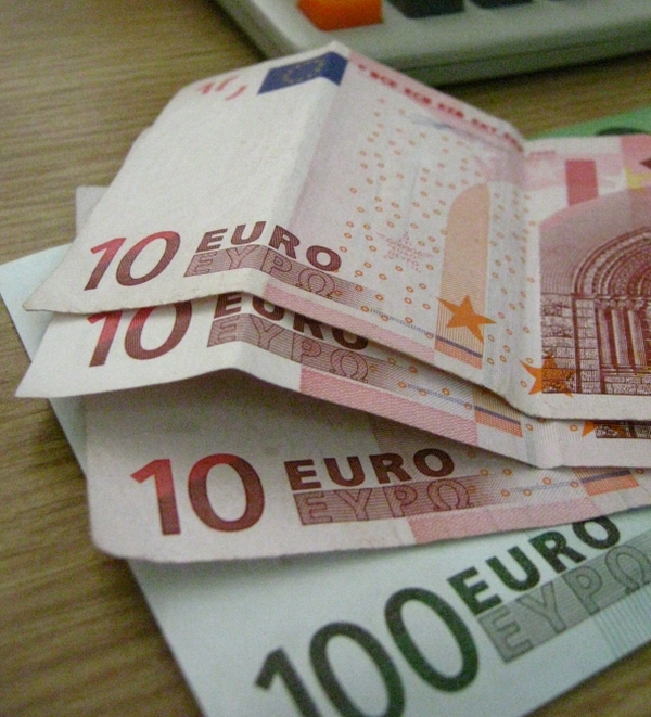 "Commerzbank" a avut pierderi de 637 milioane de euro în trimestrul al doilea