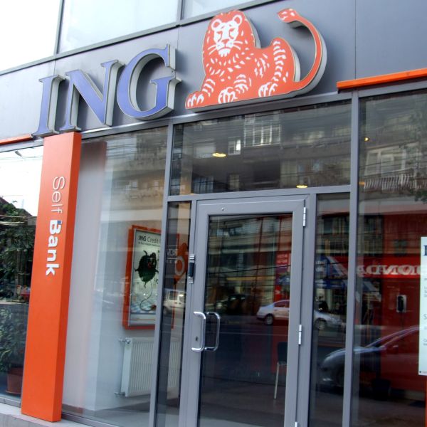 Profitul ING a depăşit estimările, pe fondul majorării numărului clienţilor