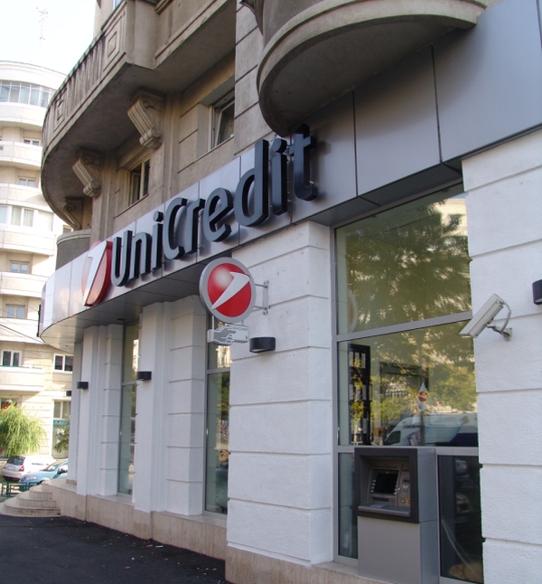 Profitul net al "UniCredit Bank" a scăzut cu 0,3% în primul semestru al anului