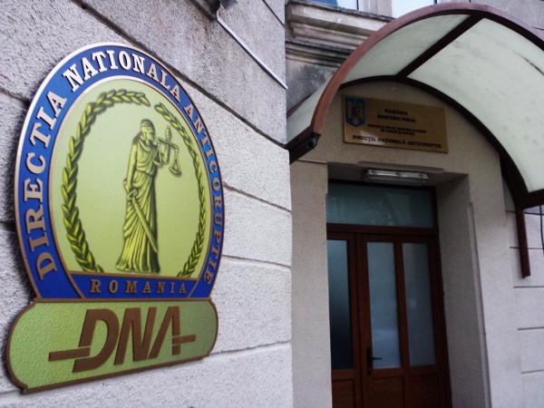 Firma "Tel Drum" şi directorul general, Petre Pitiş, urmăriţi penal