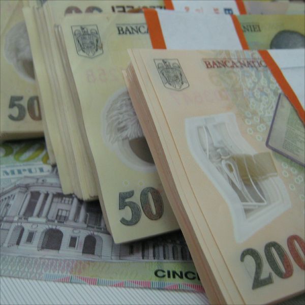 PFP: Reducerea contribuţiilor la pilonul II de pensii - la fel de nocivă ca naţionalizarea 